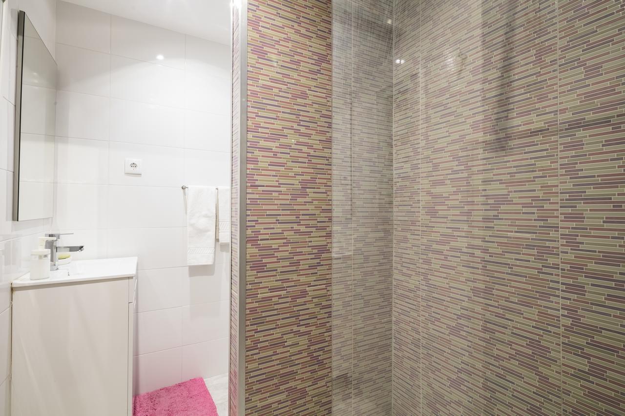 Apartamento Purple Room Porto Luaran gambar