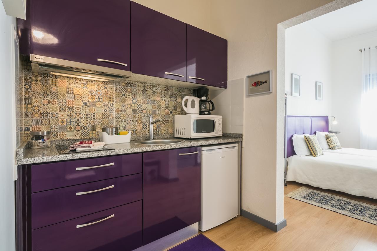 Apartamento Purple Room Porto Luaran gambar