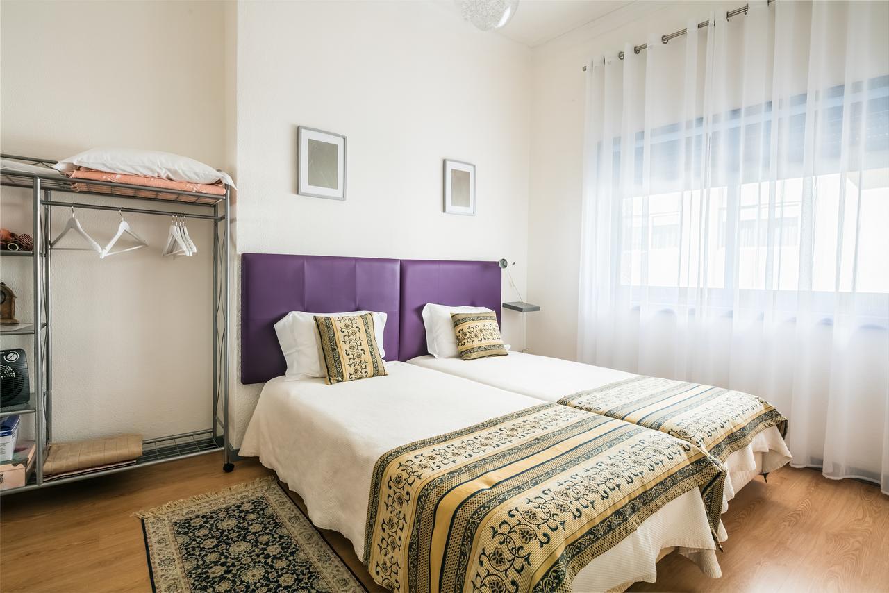 Apartamento Purple Room Porto Luaran gambar